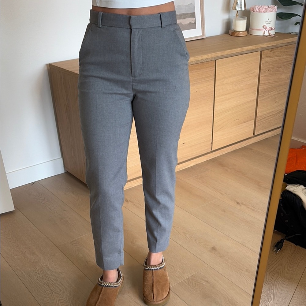 Abercrombie Women’s High-Rise Ankle Straight Grey Trousers